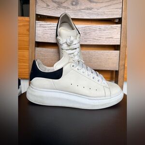 Alexander McQueen Oversized sneakers in white leather size 40 for women
